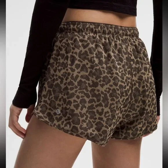 NWT 4 Swiftly Mid-Rise Running Workout Short 3" - Lululemon - Picture 11 of 11